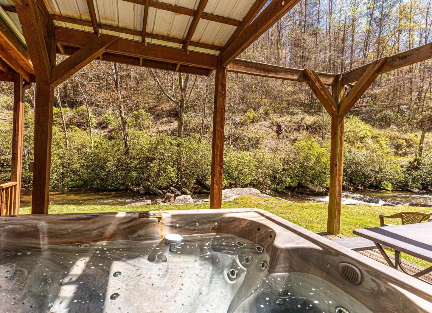 Waterfall Hideaway Брайсон-Сити Экстерьер фото