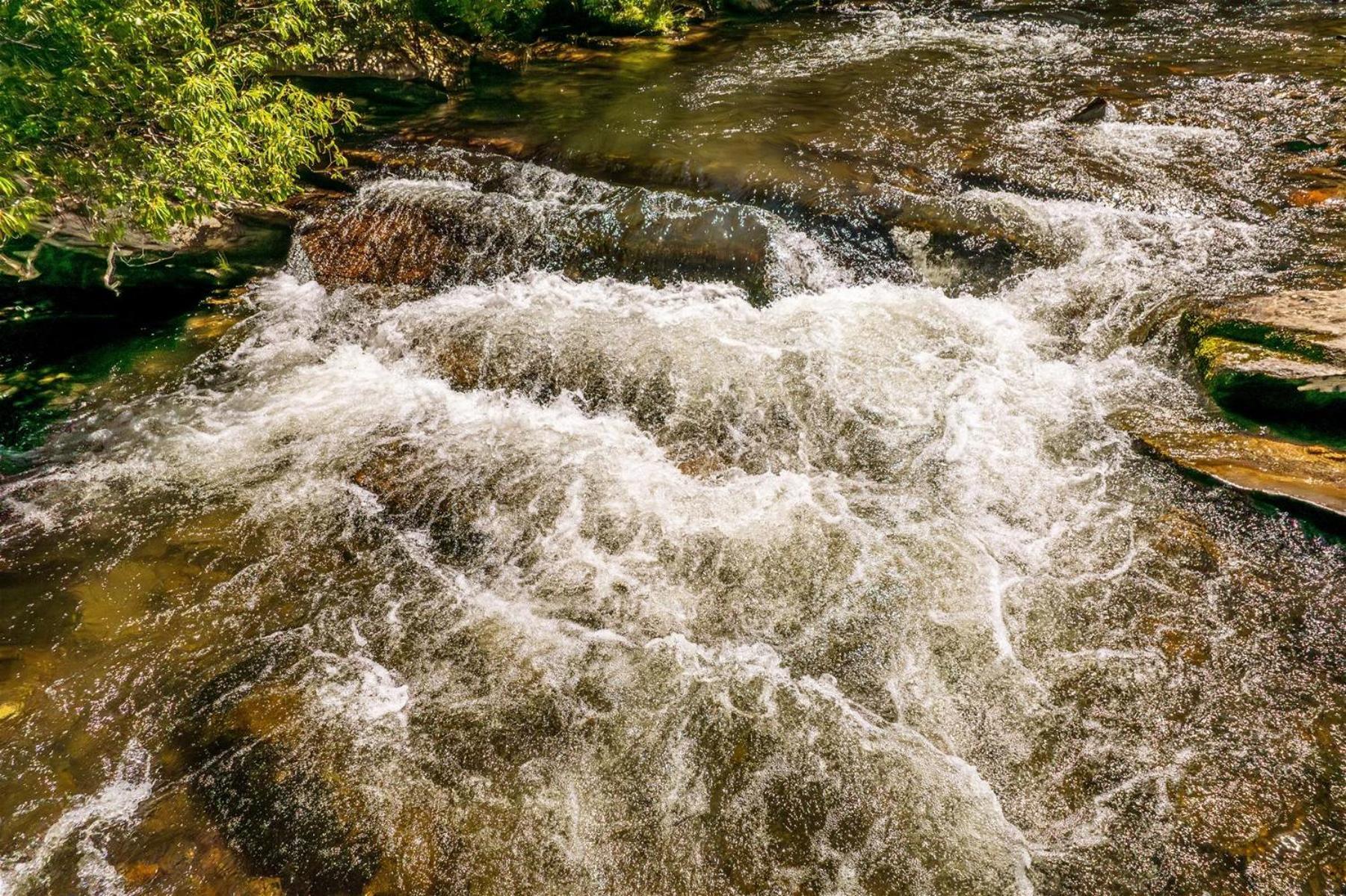Waterfall Hideaway Брайсон-Сити Экстерьер фото