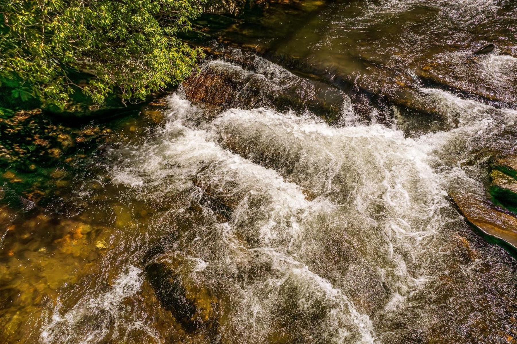 Waterfall Hideaway Брайсон-Сити Экстерьер фото