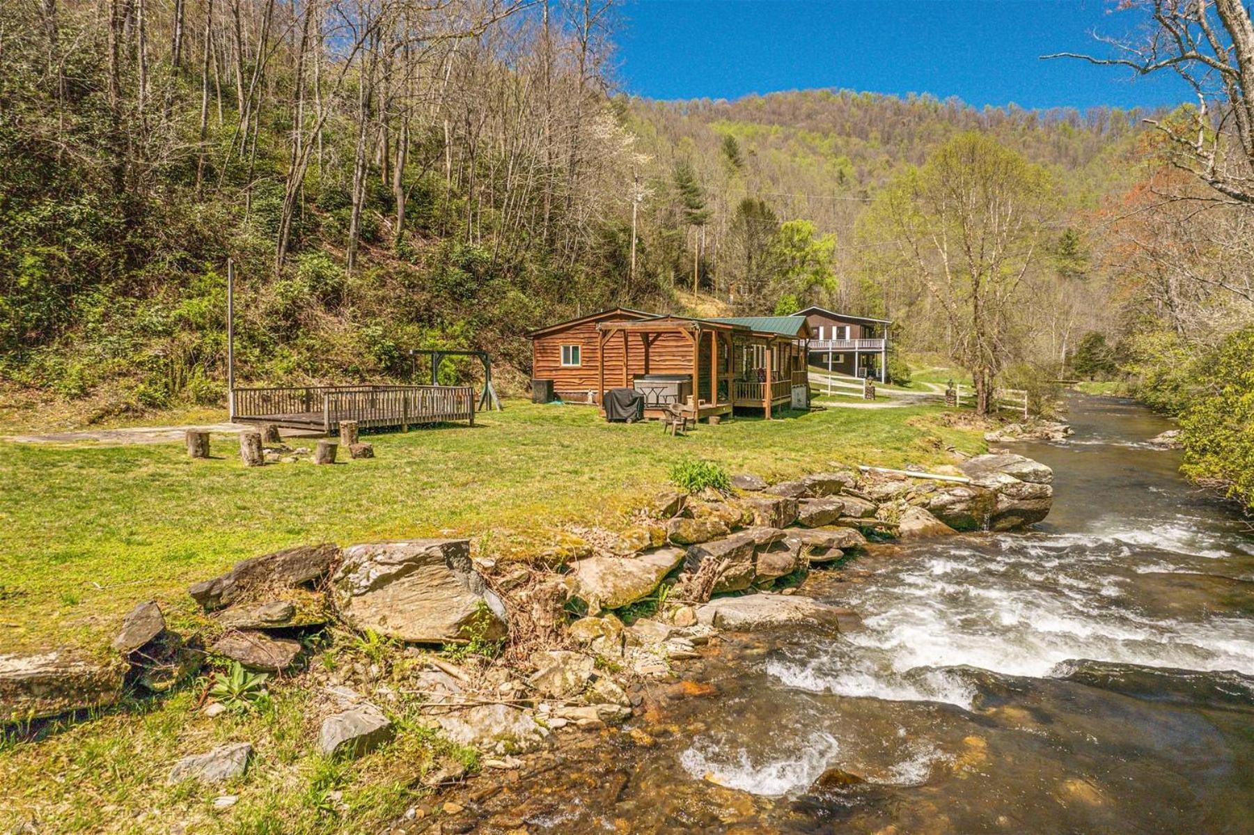Waterfall Hideaway Брайсон-Сити Экстерьер фото